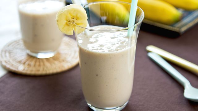 موز بالحليب