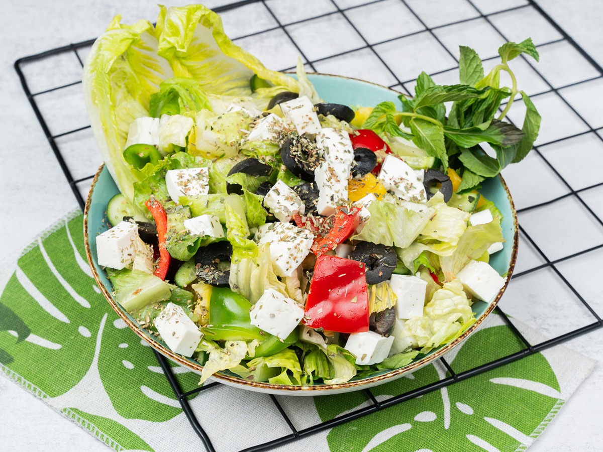 سلطة يونانية